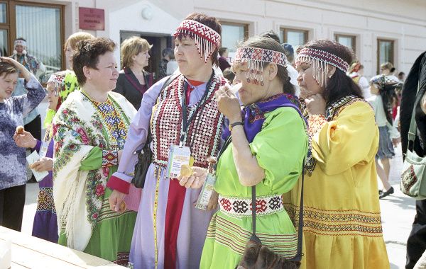 2892 27а девушки ханты.jpg
