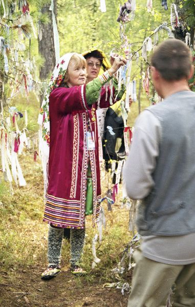 2893 30а у священного дереа.jpg